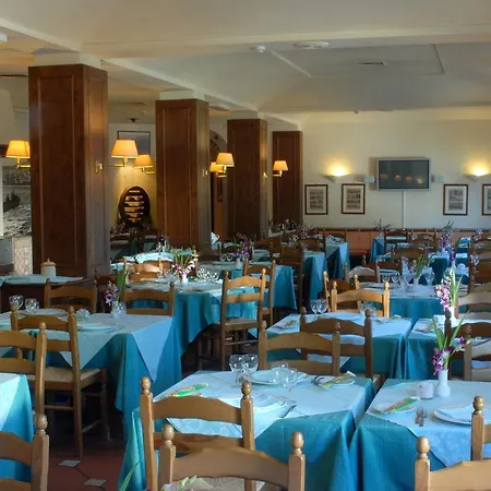 Meditur Hotel Cagliari Santa Maria فندق كالياري