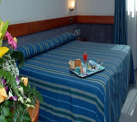Meditur Hotel Cagliari Santa Maria كالياري