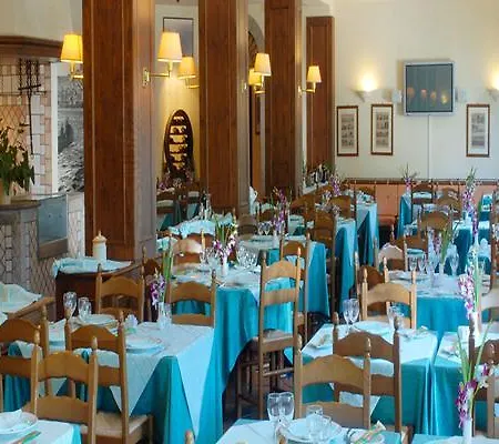 Meditur Hotel Cagliari Santa Maria فندق