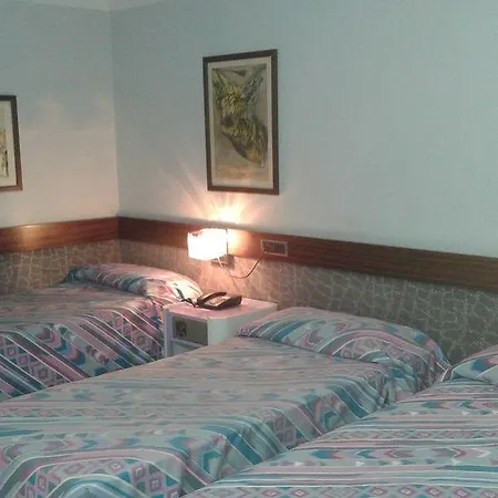 מלון Meditur Hotel Cagliari Santa Maria 3*