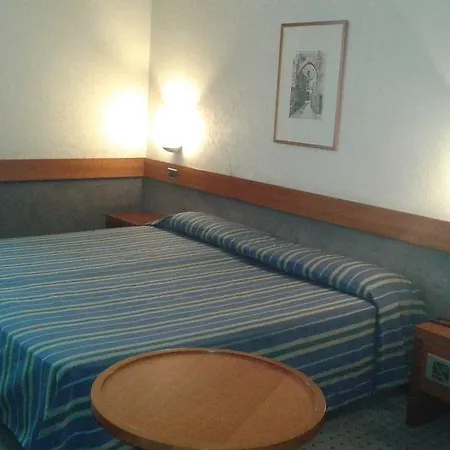 فندق Meditur Hotel Cagliari Santa Maria