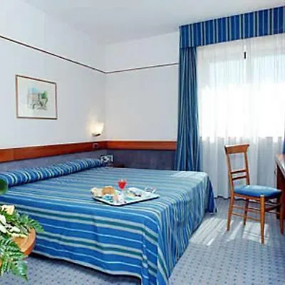Meditur Hotel Cagliari Santa Maria كالياري