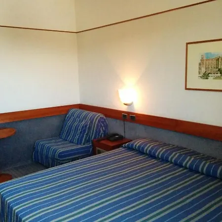 Meditur Hotel Cagliari Santa Maria فندق كالياري
